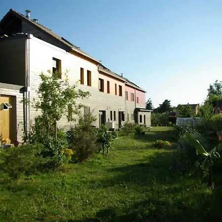 Appartement T4 Avec Patio, Terrasse Et Jardin